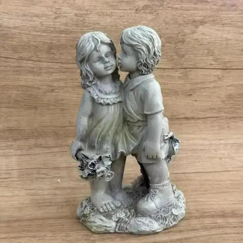 Kids on Bench Kissing Figurine | Resin Fairy Garden Sculpture Decorative Figurine Axl