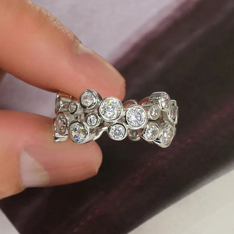 Huitan Round CZ Ring – Women's Cubic Zirconia Wedding Band CZ Wedding Ring Axl