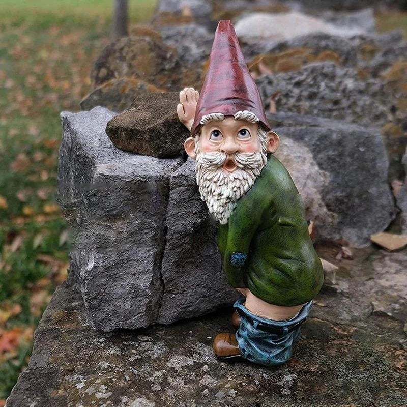 Urinating Gnome Statue – Resin Dwarf Garden Sculpture Decor Garden Gnome Statue Axl