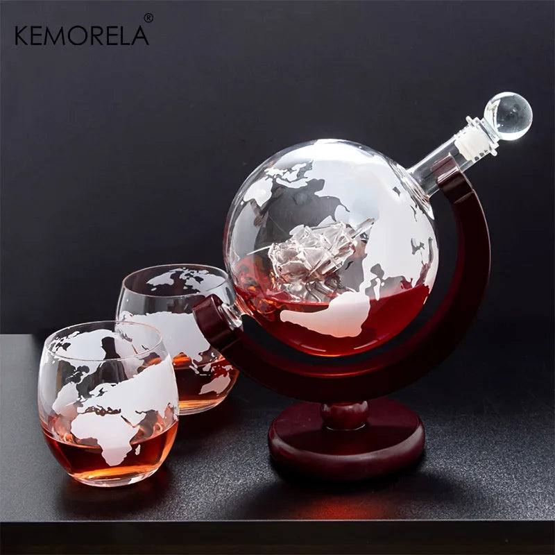 Globe Whiskey Decanter Set 900ml – Wood Stand & 2 Glasses Whiskey Decanter Set Axl