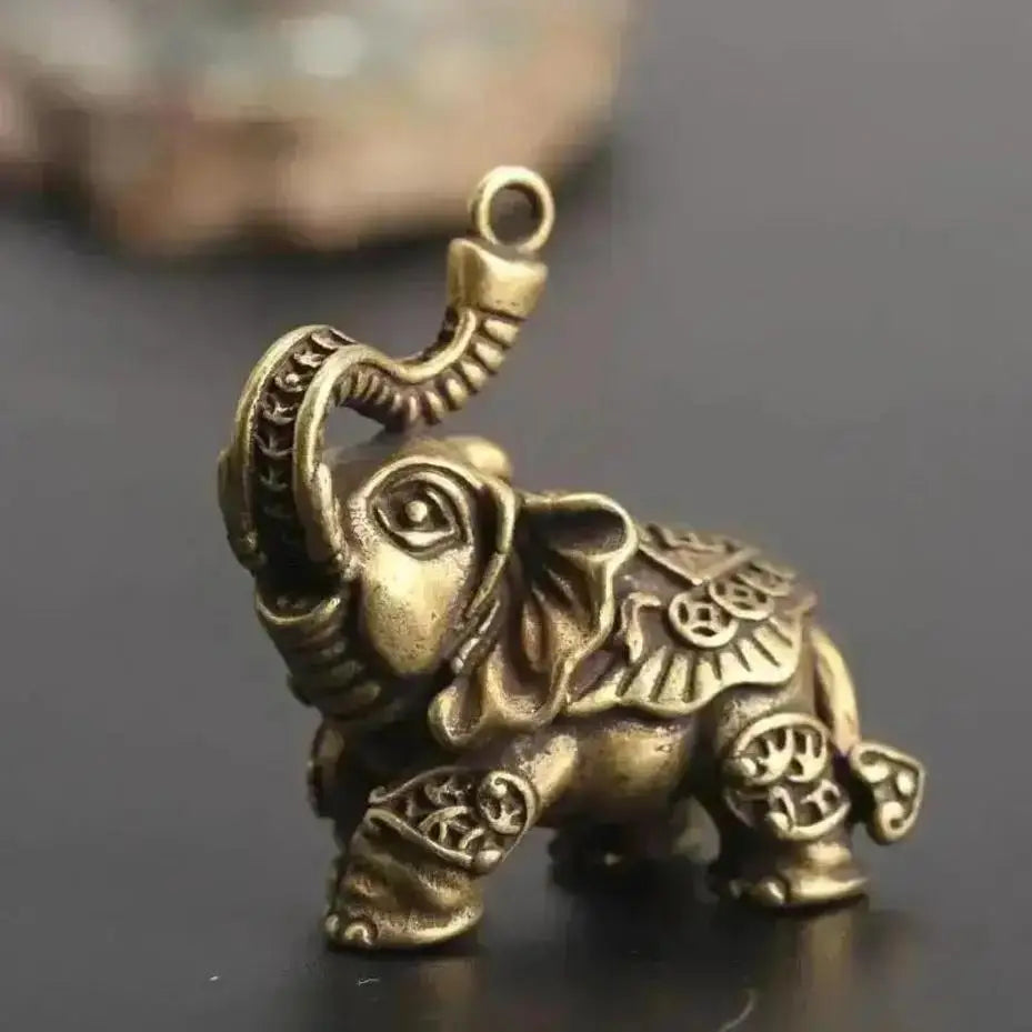 Brass Elephant Keychain – Retro Copper Animal Charm Key Ring Animal Charm Keychain Axl
