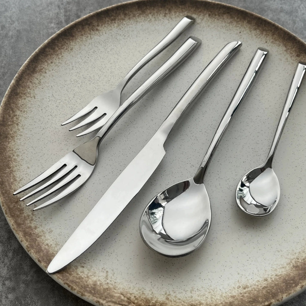 4-Piece Stainless Steel Cutlery Set – Knife, Fork & Spoon Flatware Cutlery Set Axl