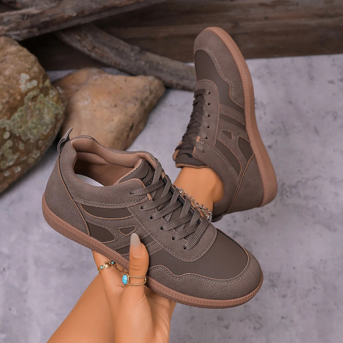 Women's Lightweight Lace-Up Casual Sneakers | Anti-Slip Flat Women's Casual Sneakers Axl