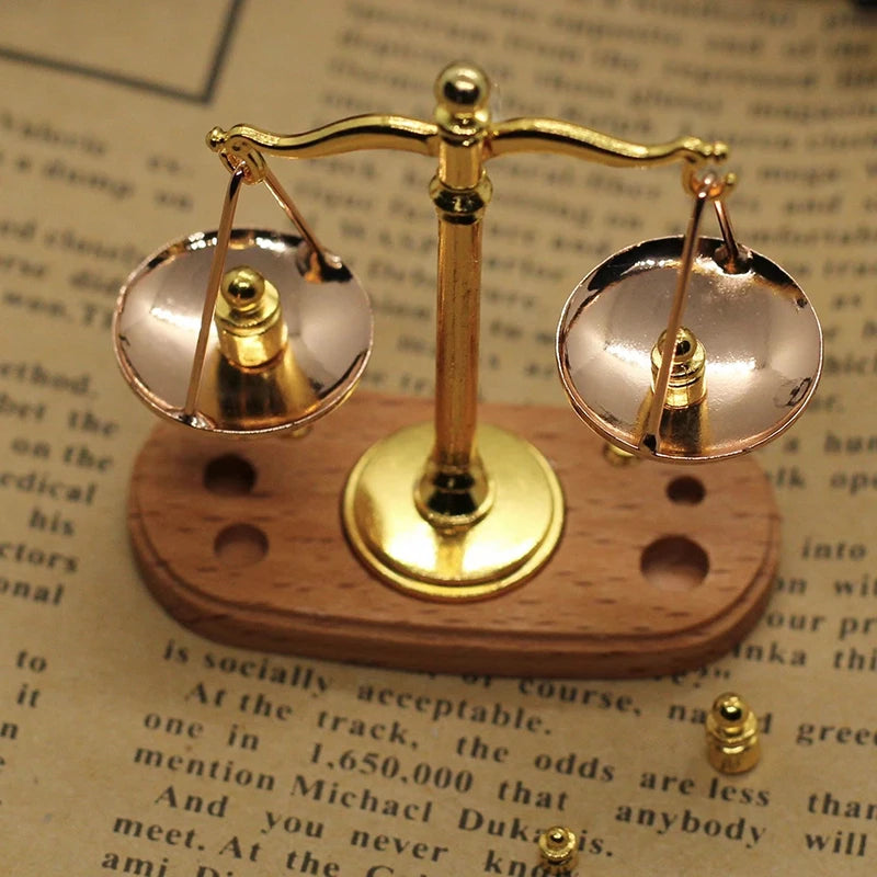Mini Vintage Balance Scale Ornament – Antique Justice Scale Decor Miniature Scale Ornament Axl