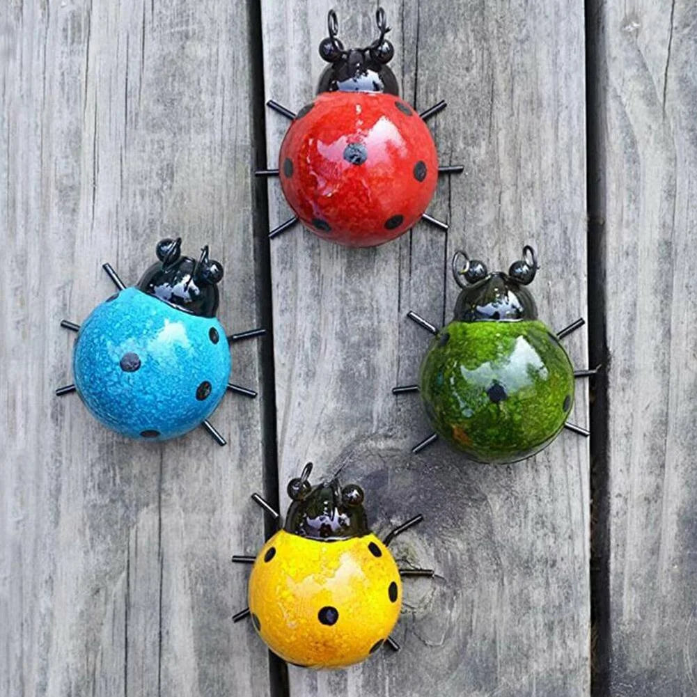 Mini Metal Ladybug Fence Hanger – Outdoor Garden Ornament Garden Wall Ornament Axl