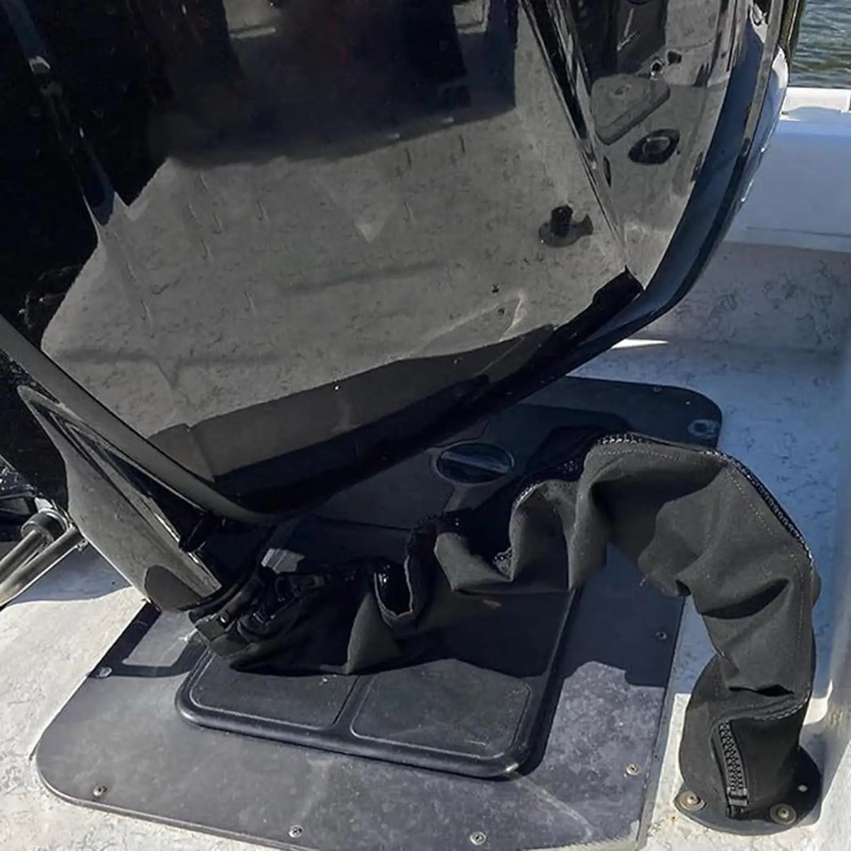 48-Inch Zippered Outboard Rigging Sleeve | Trolling Motor Wire Wrap Marine Cable Sleeve Axl