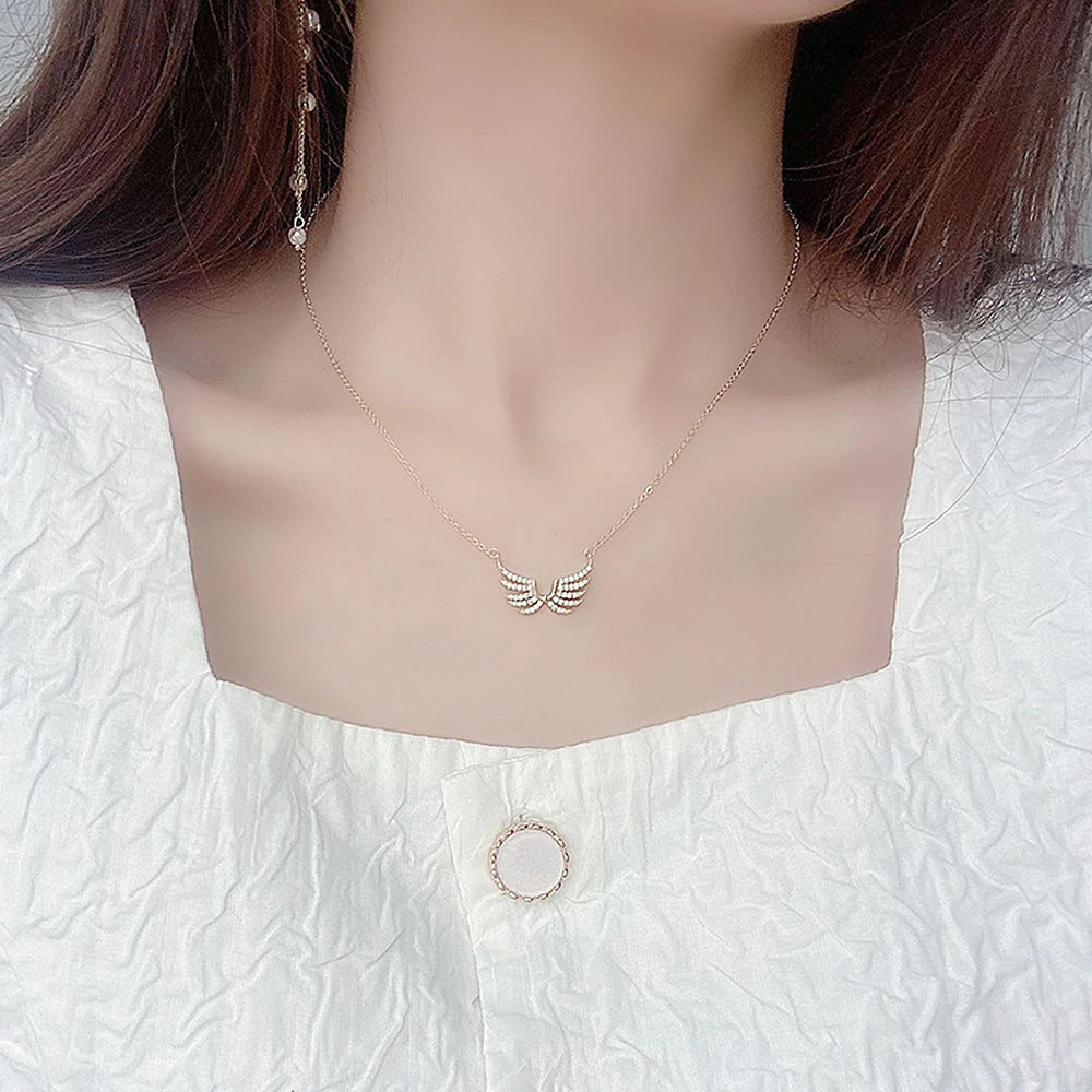 Huitan Wing Pendant Necklace Shiny CZ – Women's Fashion Jewelry Pendant Necklace Axl