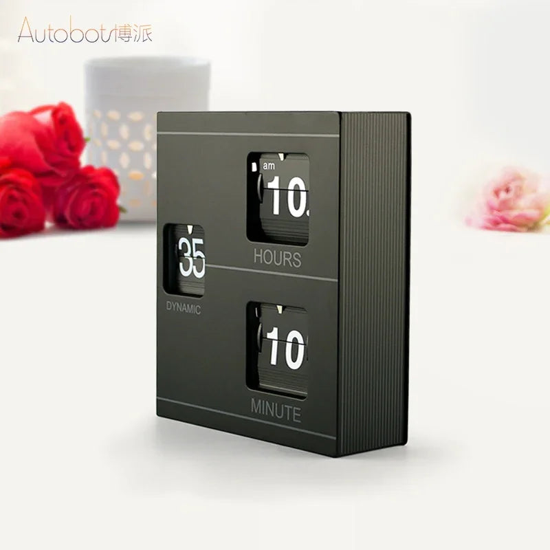 Retro Book Flip Clock – Vintage Desk Clock | Black & White Flip Desk Clock Axl