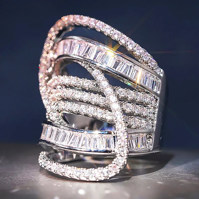 Huitan Geometric CZ Women's Ring – Sparkling Wedding Band CZ Fashion Ring Axl