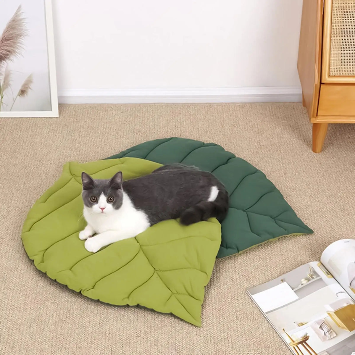 Leaf-Shaped Cooling Cotton Pet Mat – Washable Dog & Cat Bed Pet Cooling Mat Axl