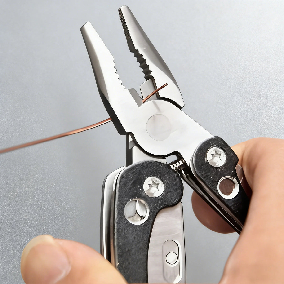 Multitool Folding Pliers & Wire Cutter – Camping Utility Knife Multitool Folding Plier Axl
