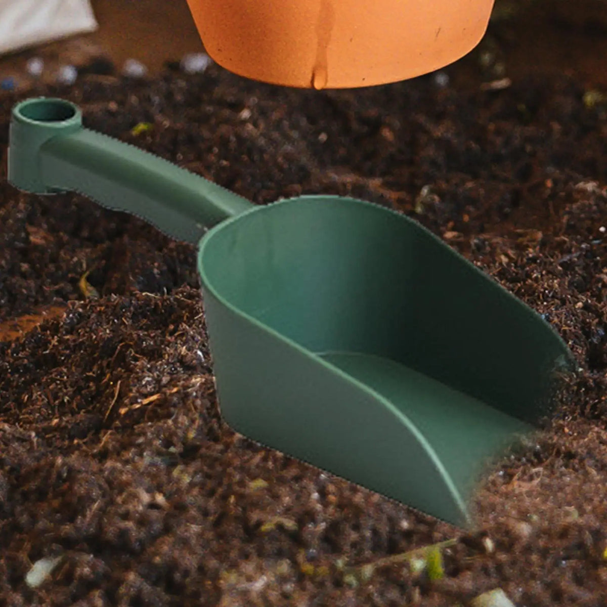 Portable Garden Soil Scoop – Lightweight Non-Slip Cat Litter Spade Garden Hand Scoop Axl
