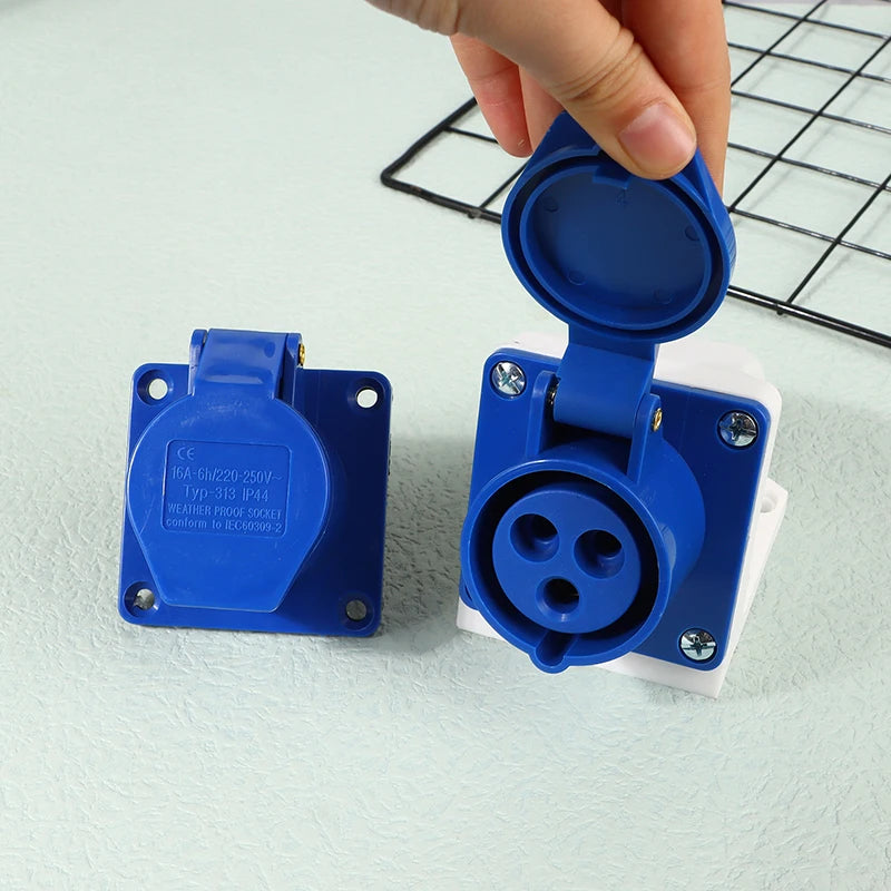 220V 16A 3-Pin IP44 Waterproof Industrial Plug & Socket Industrial Plug Socket Axl