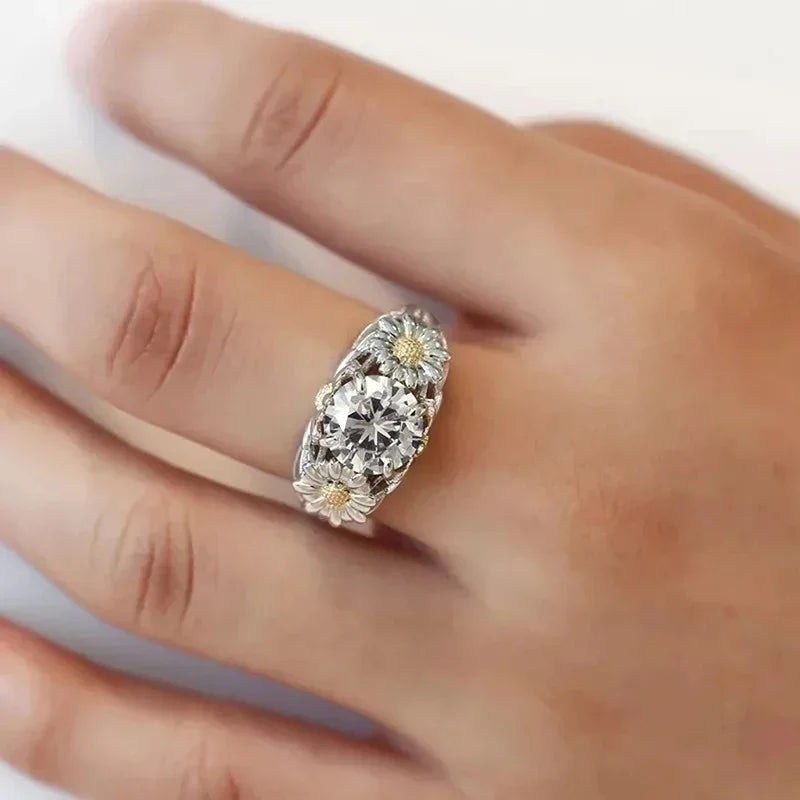Huitan Sunflower Ring Women – Cubic Zirconia Brass Fashion Band Fashion Ring Axl