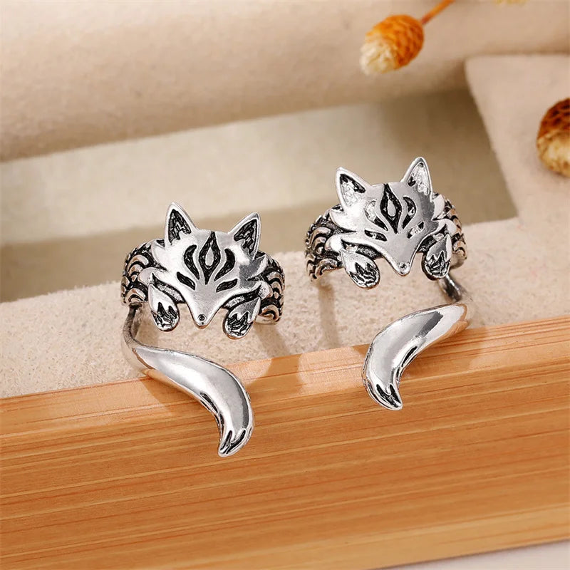 Huitan Vintage Fox Ear Cuff Clip Earrings – Antique Silver Women Clip-On Earrings Axl