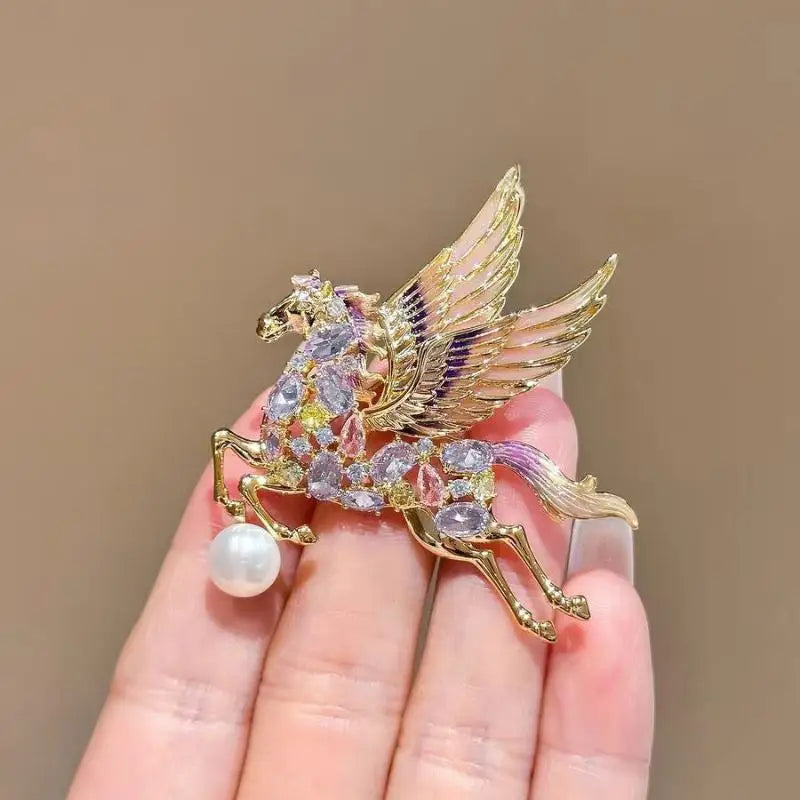 Crystal Pegasus Wing Horse Brooch – Luxury Fashion Pin for Women Fashion Brooch Pin Axl