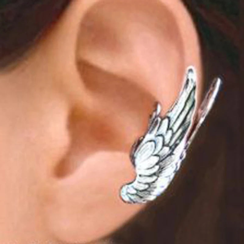 Huitan Vintage Fox Ear Cuff Clip Earrings – Antique Silver Women Clip-On Earrings Axl E2930