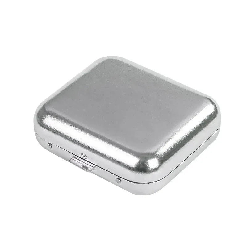 Portable Mini Metal Pocket Ashtray – Silver | Outdoor & Car Portable Pocket Ashtray Axl
