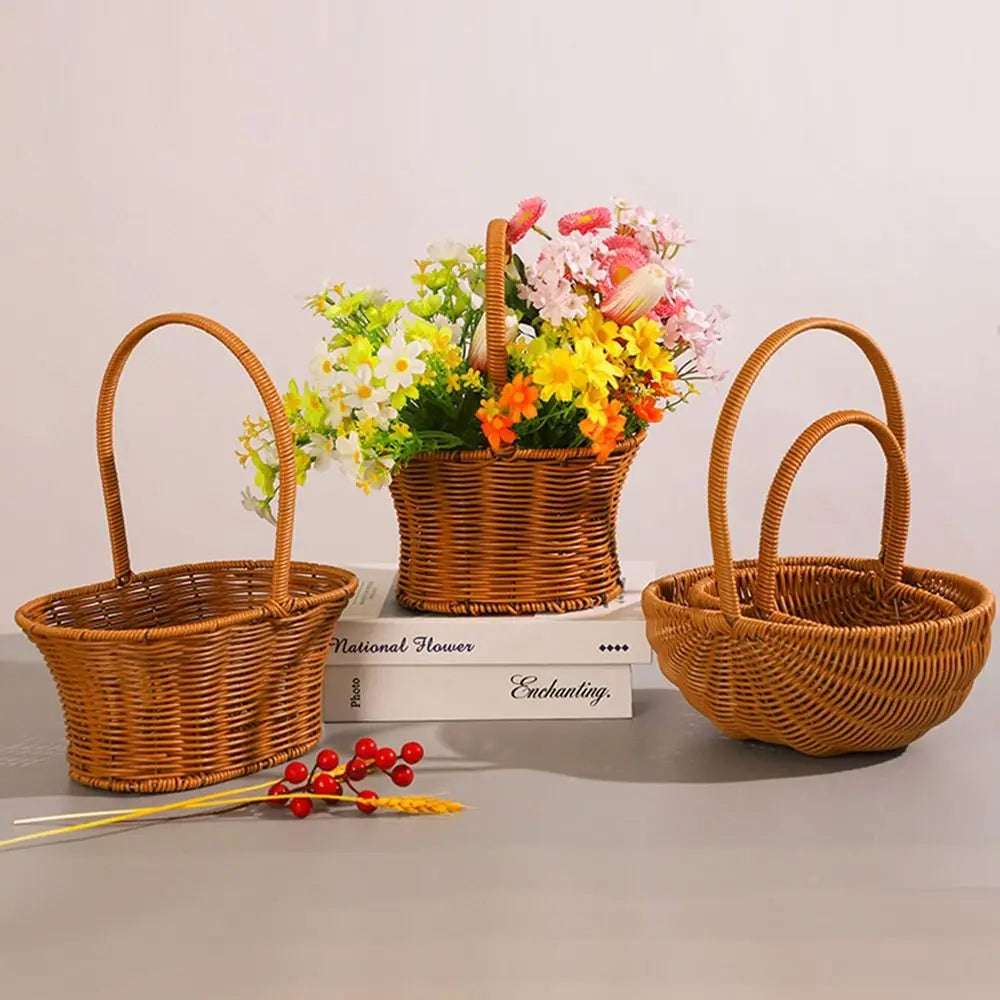 Rattan-Style Woven Storage Basket with Handle | Home Décor Woven Storage Basket Axl
