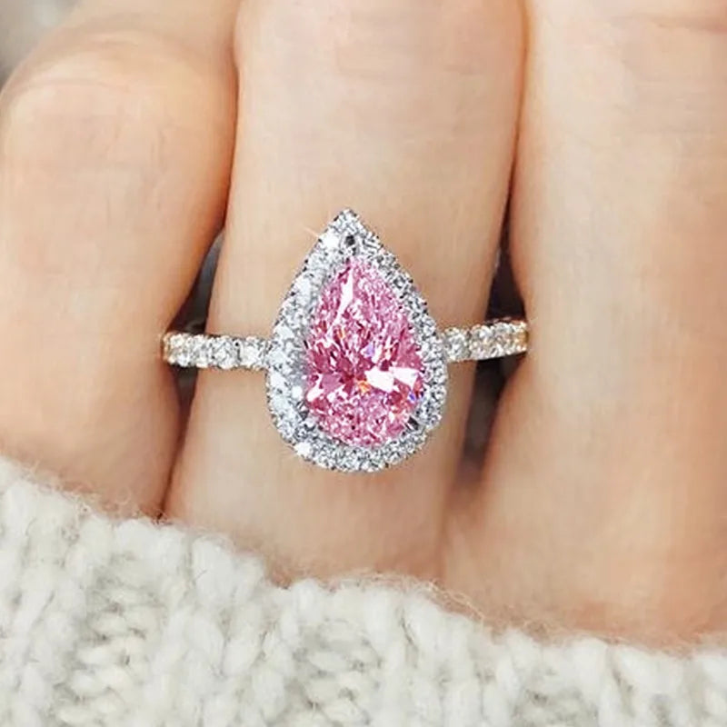 Huitan Waterdrop CZ Ring – Women's Eternity Wedding Band Fashion CZ Ring Axl