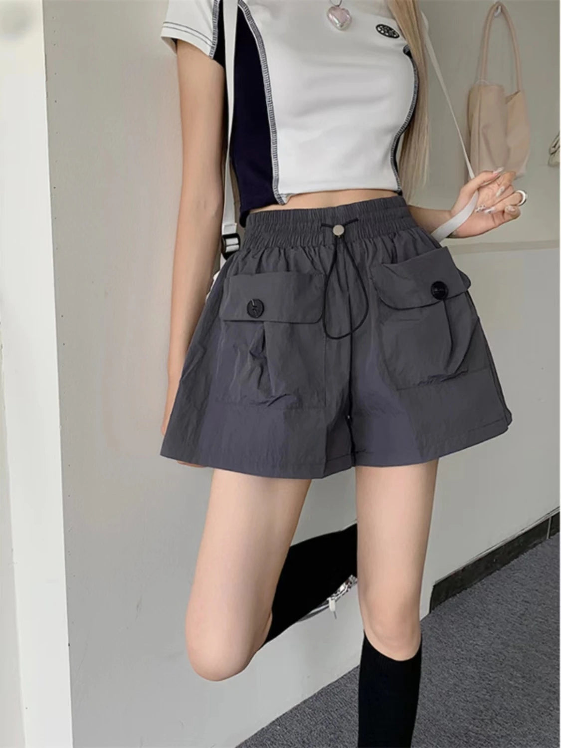 Women's Y2K Cargo Shorts – Slim Fit with Pockets, Quick-Dry Women's Cargo Shorts Axl
