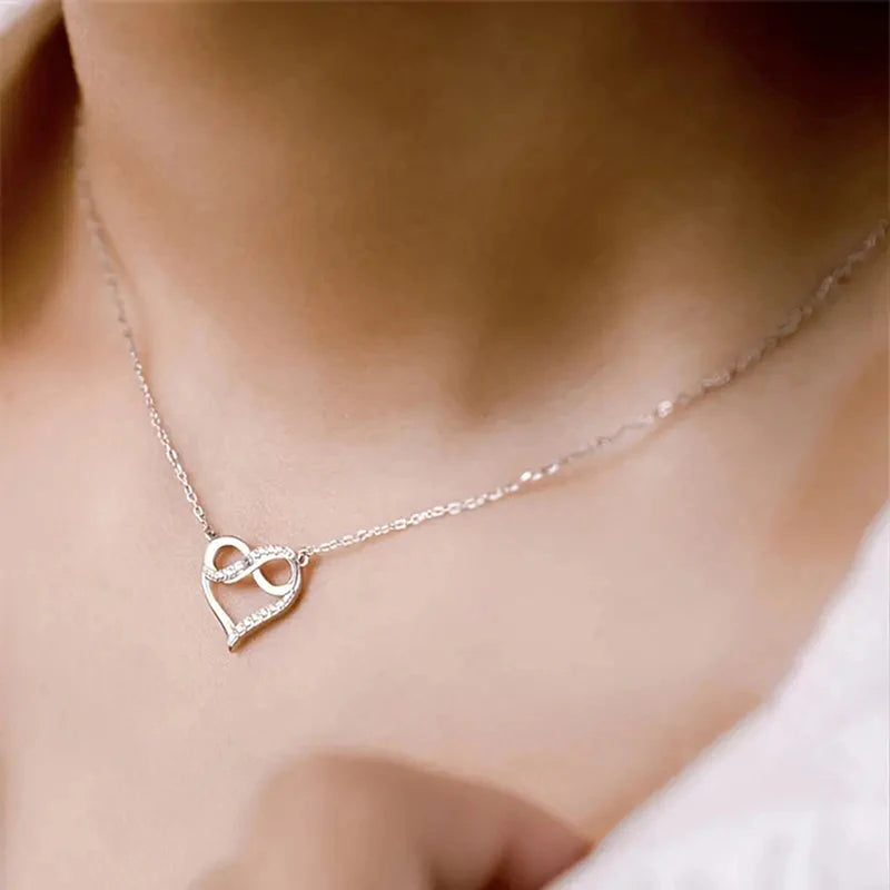 Huitan Heart Pendant Necklace – Silver & Gold Women's Fashion Pendant Necklace Axl