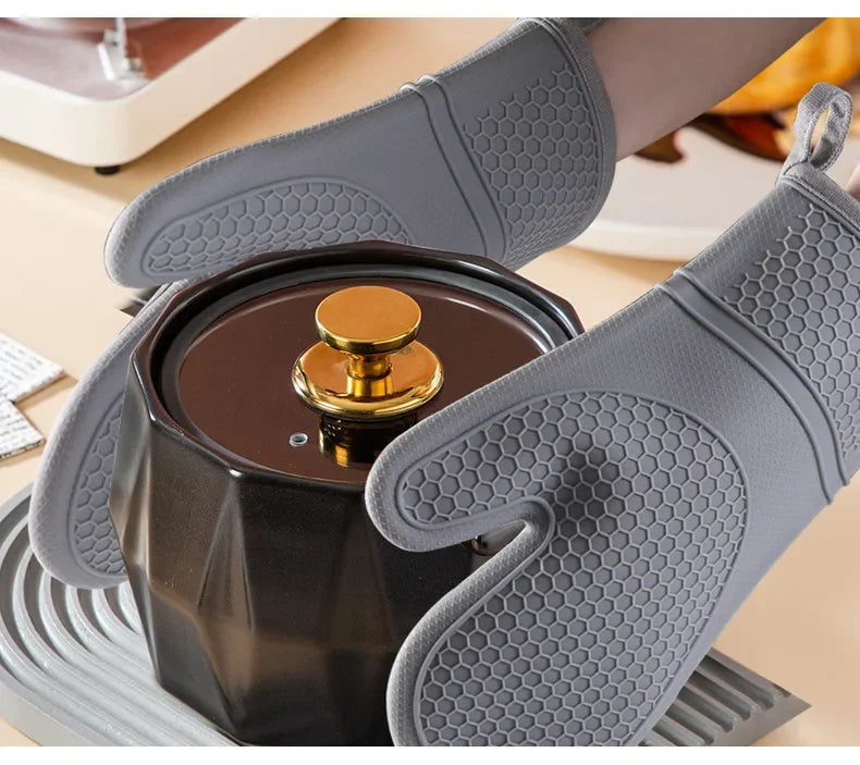 Silicone Oven Mitts 2-Pack | Heat Resistant 500°F, BPA-Free Silicone Oven Mitts Axl