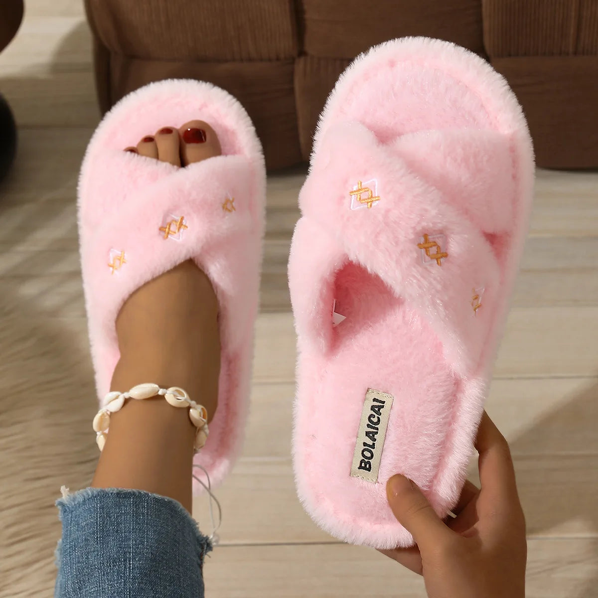 Women's Fluffy Fur Slippers – Embroidery Plush Cross Band Slides Plush Fur Slippers Axl pink 36-37