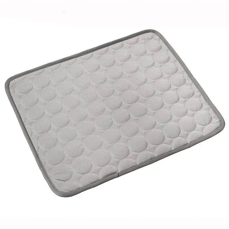 Pet Cooling Mat – Ice Silk Summer Pad for Cats & Dogs Pet Cooling Mat Axl Grey 50x40cm