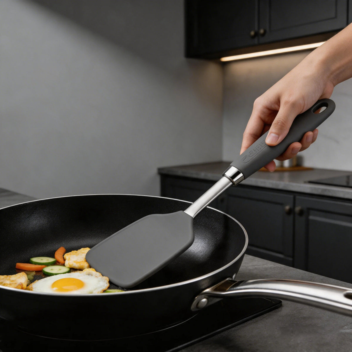 Non-Stick Silicone Cooking Spatula – Heat-Resistant, BPA-Free Silicone Spatula Axl