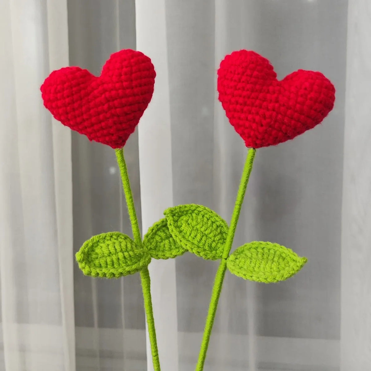 Handmade Crochet Heart Bouquet – Yarn Rose Flowers Gift Crochet Flower Bouquet Axl Red-2pcs