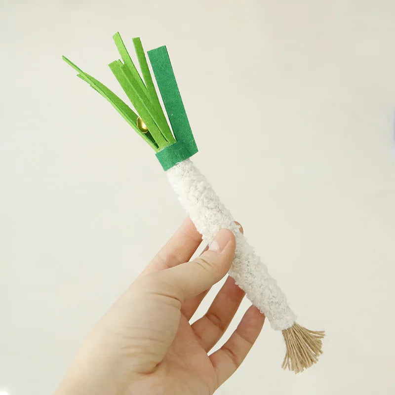 Wooden Scallion Cat Chew Toy – Bite-Resistant Teeth Grinder Cat Chew Toy Axl