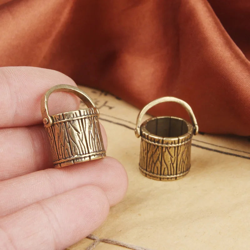 Vintage Copper Mini Bucket Keychain – Brass Barrel Pendant Novelty Keychain Axl