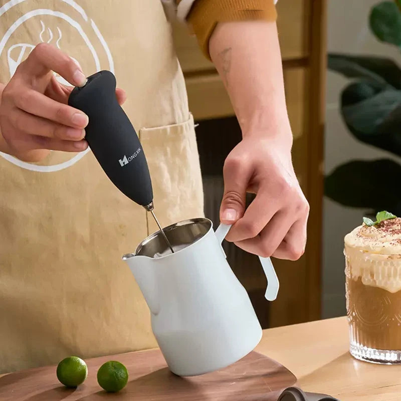 KEMORELA Mini Electric Milk Frother – Handheld Coffee Whisk Milk Frother Whisk Axl