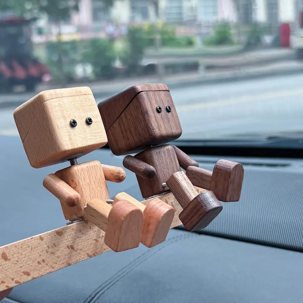 Shaking Wooden Man Figurine – Funny Desk Decor & Gift Wooden Desk Figurine Axl