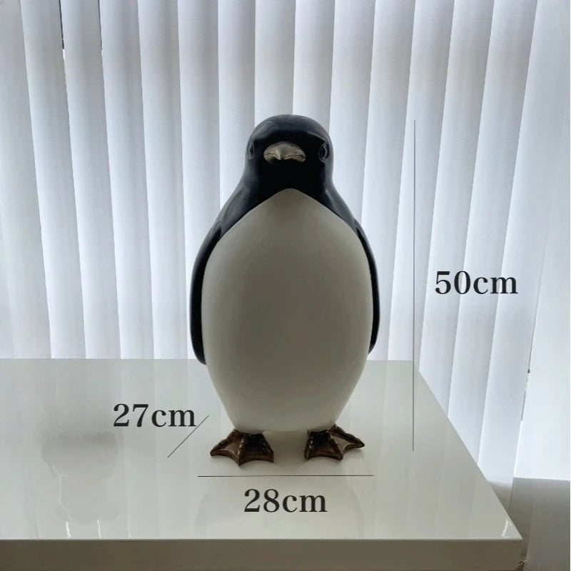 Nordic Penguin Figurine – Cute Resin Animal Sculpture Décor Decorative Figurine Axl White Small