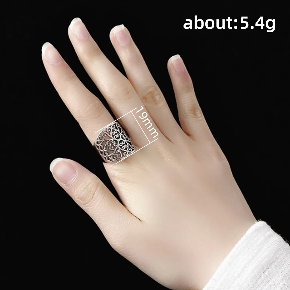 Huitan Vintage Hollow-Out Wide Band Ring – Silver Tone Fashion Ring Axl