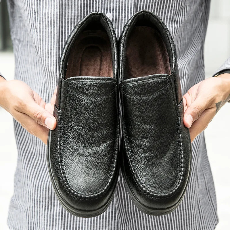 YBQJOO Men's Slip-On Loafers – Breathable Flat Casual Shoes Men's Slip-On Loafers Axl