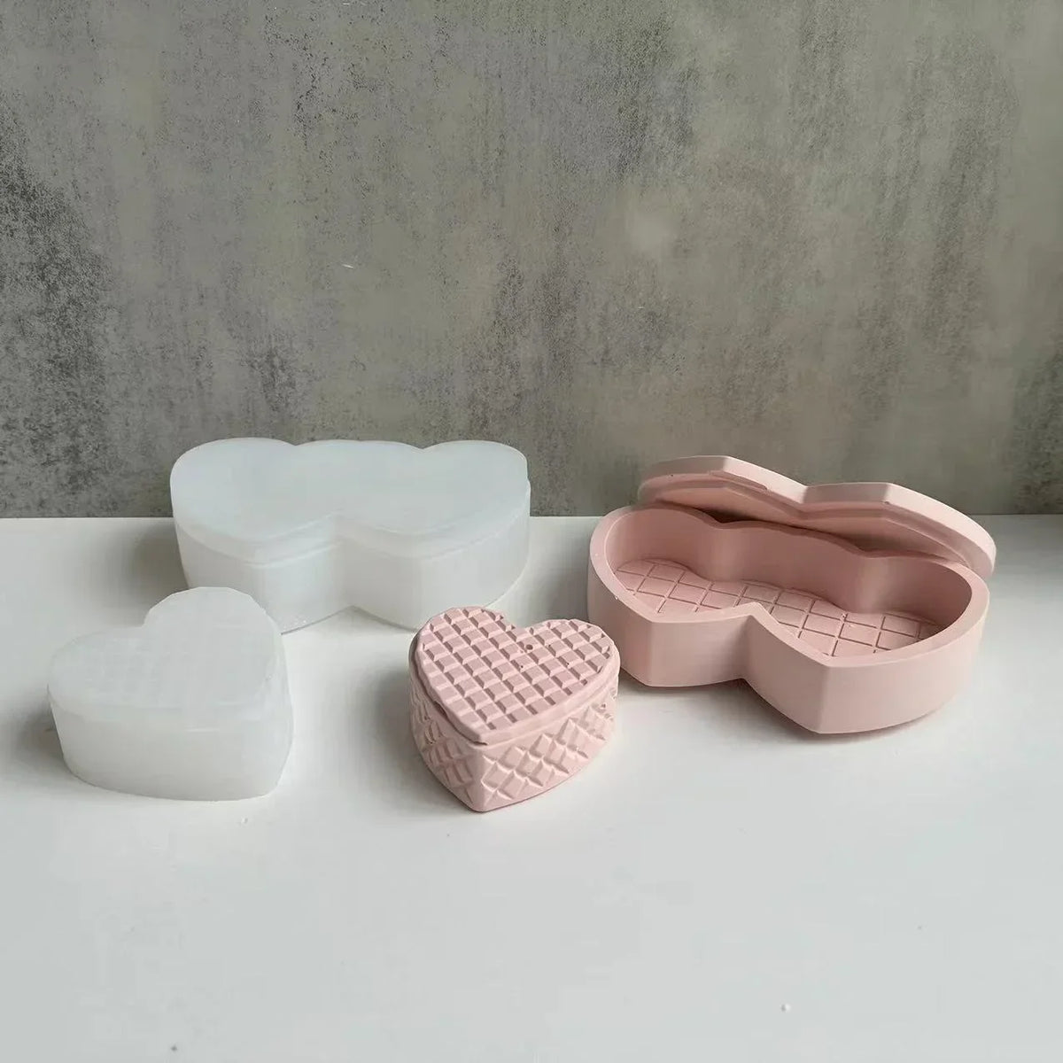 Heart-Shaped Silicone Mold for Epoxy Resin & Plaster Boxes Resin Craft Mold Axl