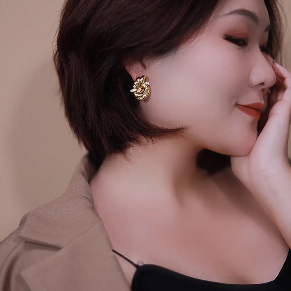 Huitan Vintage Gold Geometric Stud Earrings for Women Stud Earrings Axl