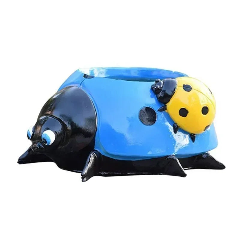 Resin Ladybug Garden Ornament – Flower Pot & Lawn Decor Garden Ornament Axl blue