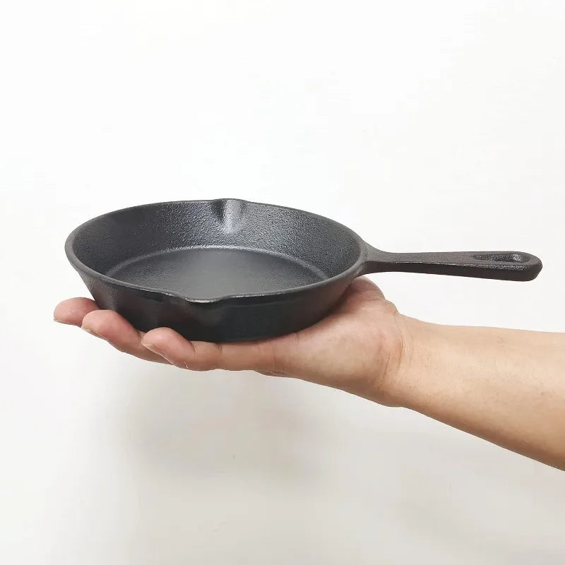 6-Inch Pre-Seasoned Cast Iron Frying Pan – Heat-Resistant Handle Cast Iron Skillet Axl
