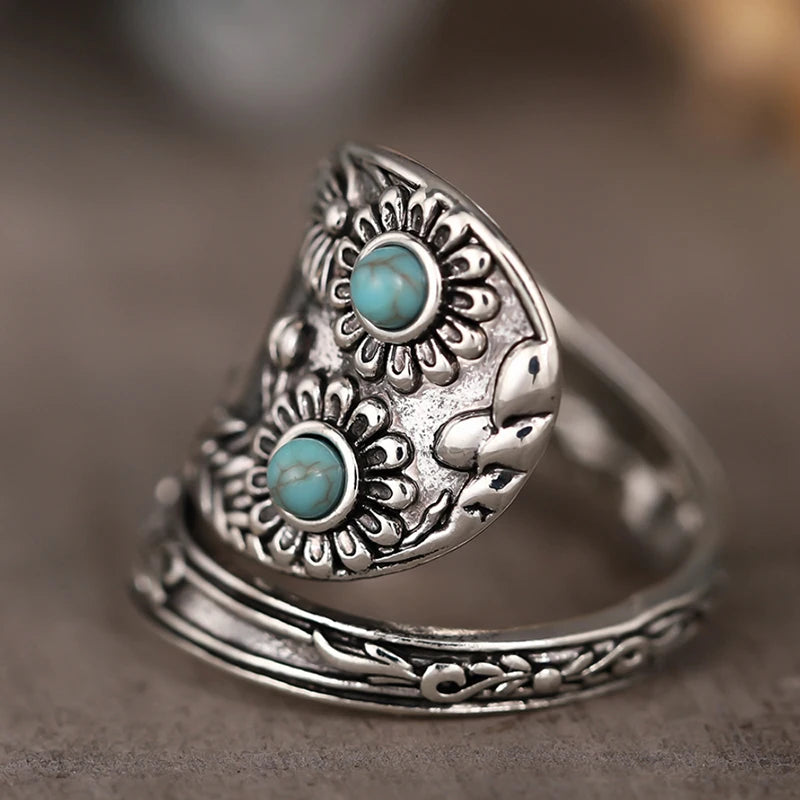 Huitan Vintage Flower Ring – Imitation Turquoise | Sizes 5–14 Fashion Ring Axl