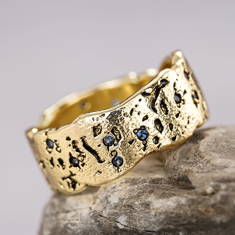 Huitan Vintage Ruins Style Ring – Blue CZ Women's Fashion Ring Fashion Ring Axl