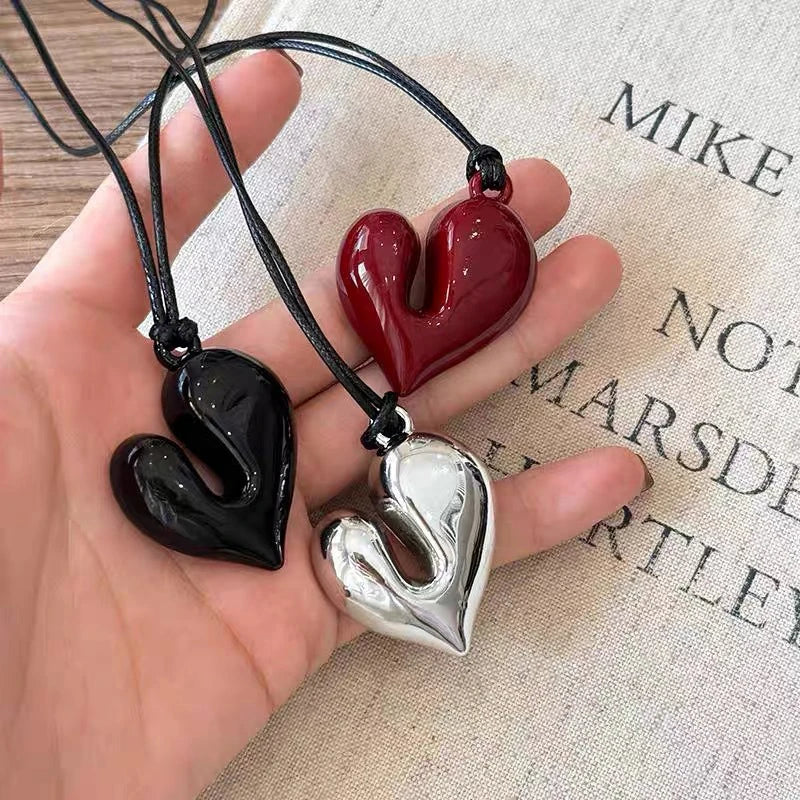 Irregular Heart Pendant Necklace – Adjustable Sweater Chain Heart Pendant Necklace Axl