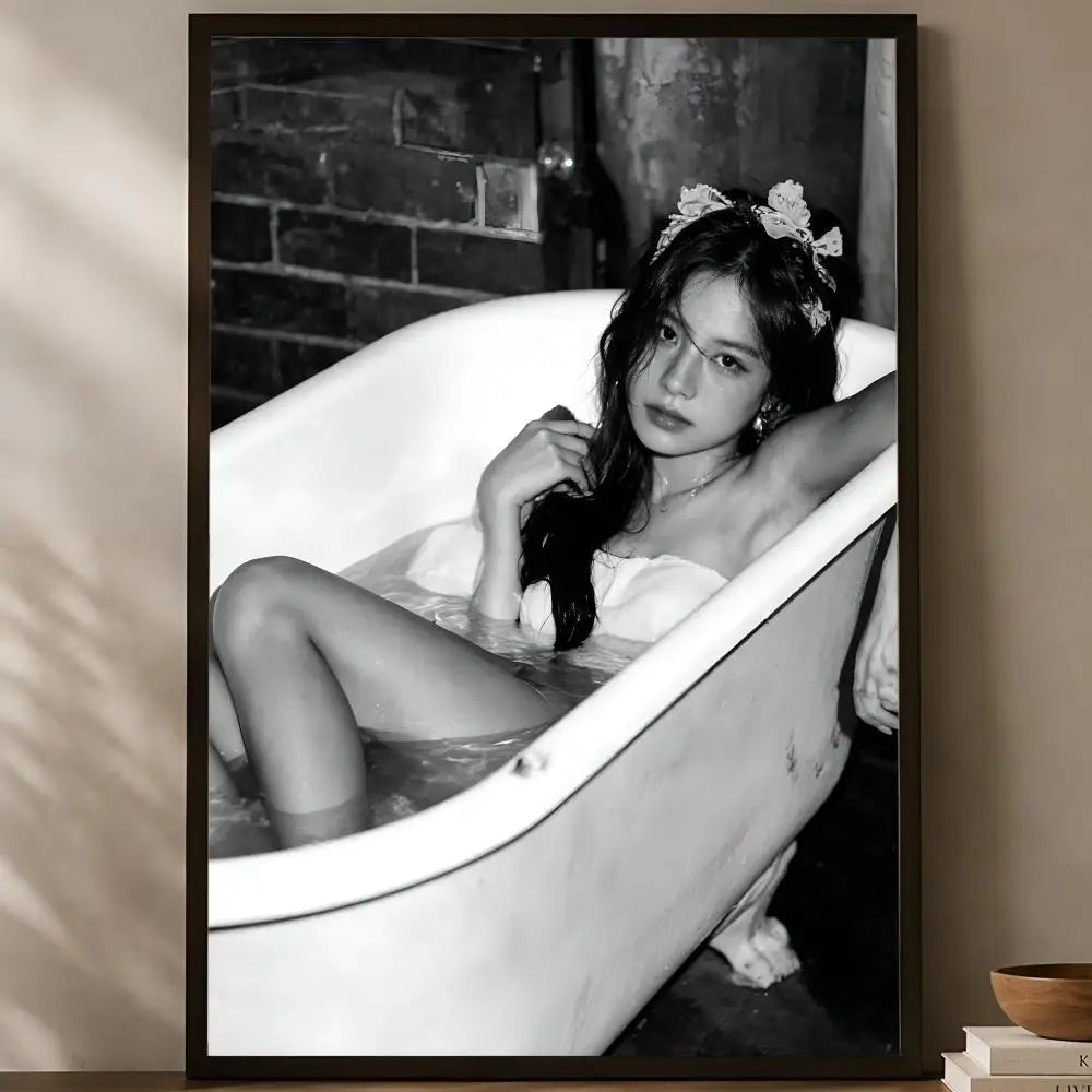 Woman Drinking Wine in Bathtub Poster – HD Self-Stick Wall Art Wall Art Poster Axl White03 15X20cmNoframe