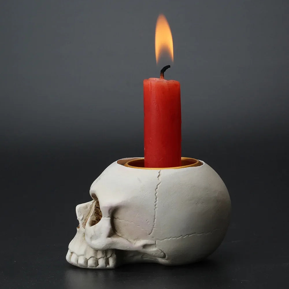 Halloween Skull Hand Candlestick Holder – Resin Skeleton Decor Candlestick Holder Axl