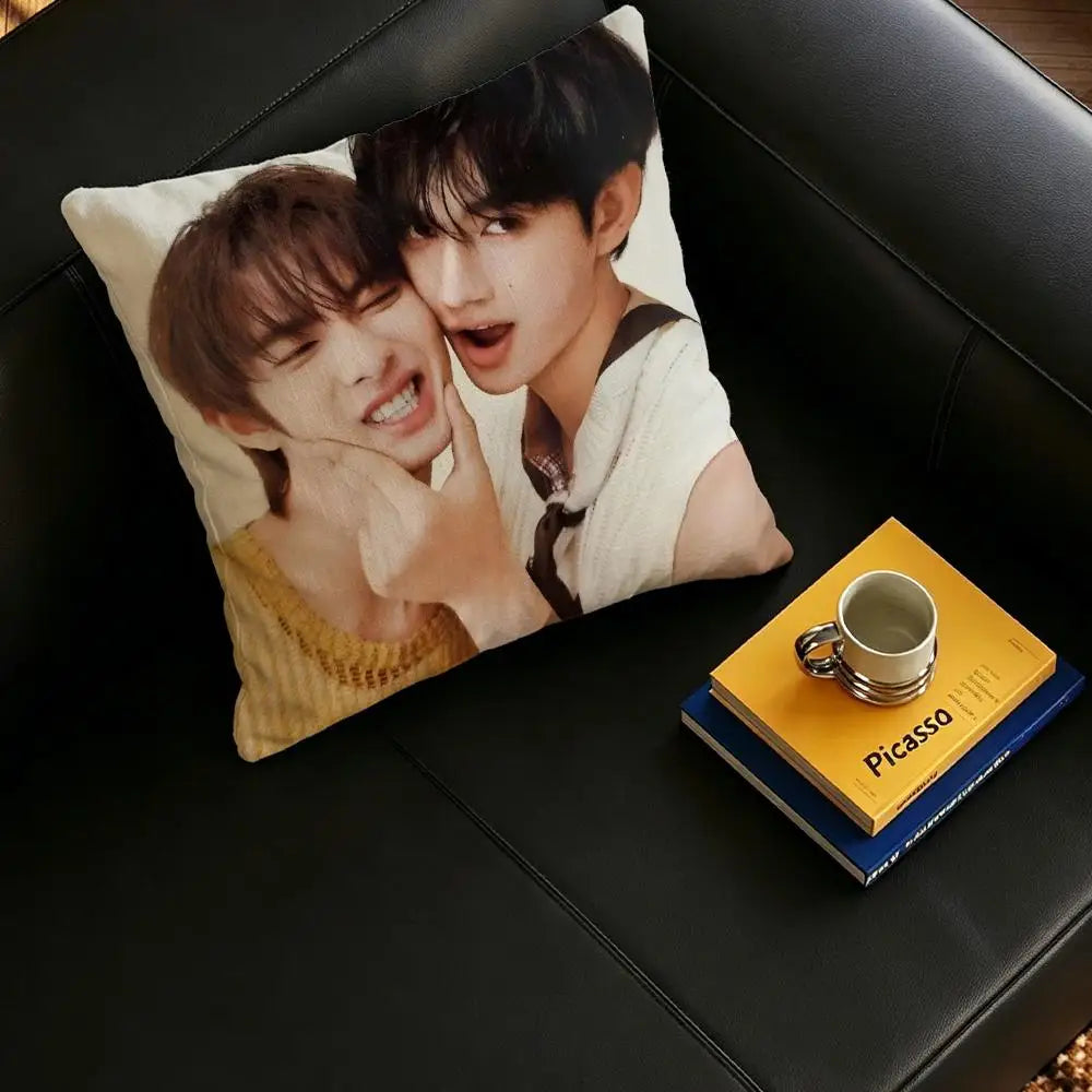 Cartoon Linen Cushion Cover – Pillow Cover for Sofa & Bedroom Linen Cushion Cover Axl