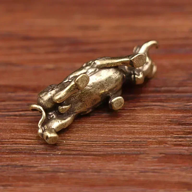 Retro Brass Bull Figurine – Vintage Copper Cow Desk Ornament Desktop Figurine Axl