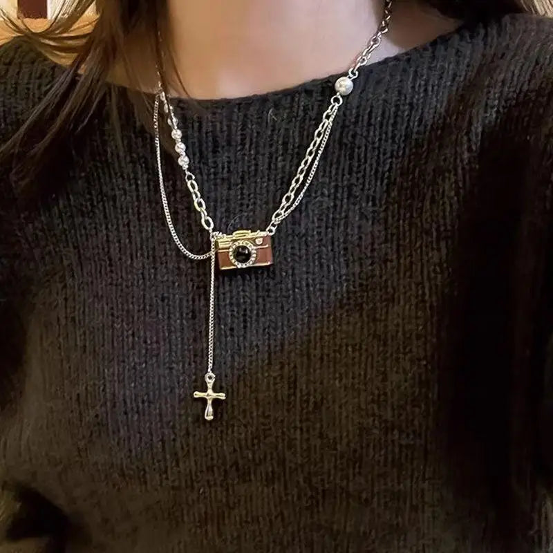 Vintage Camera Pendant Necklace – Y2K Kpop Punk Unisex Pendant Necklace Axl